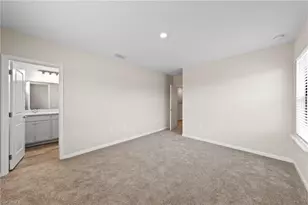 27906 Radiant Ct, Bonita Springs, FL 34135 - Photo 12