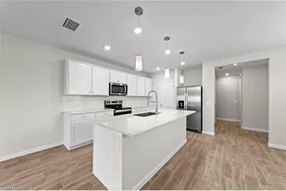 27906 Radiant Ct, Bonita Springs, FL 34135 - Photo 6