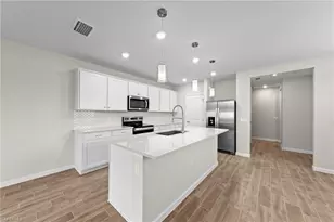 27906 Radiant Ct, Bonita Springs, FL 34135 - Photo 6