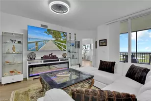 1065 Borghese Ln, Naples, FL 34114 - Photo 8