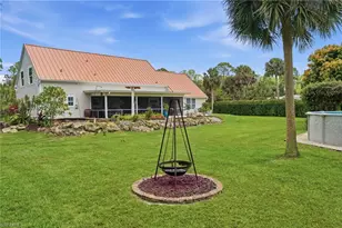 681 7th St SW, Naples, FL 34117 - Photo 46