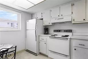 3150 Binnacle Dr, Naples, FL 34103 - Photo 6