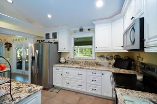 2421 22nd Ave NE, Naples, FL 34120 - Photo 4