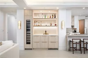 410 Flagship Dr, Naples, FL 34108 - Photo 10