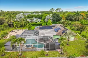2280 Capri Ct, Naples, FL 34105 - Photo 24