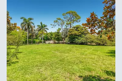 2280 Capri Ct, Naples, FL 34105 - Photo 46