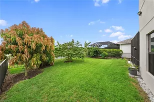 4586 Luminary Ave, Naples, FL 34119 - Photo 4