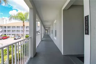 519 Roma Ct, Naples, FL 34110 - Photo 8