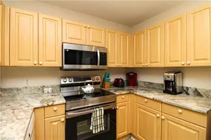 519 Roma Ct, Naples, FL 34110 - Photo 16