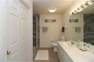 519 Roma Ct, Naples, FL 34110 - Photo 36