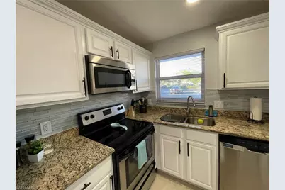 170 Turtle Lake Ct #103, Naples, FL 34105 - Photo 8