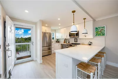 29 High Point Cir E #403, Naples, FL 34103 - Photo 14