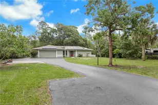 3425 29th Ave SW, Naples, FL 34117 - Photo 2