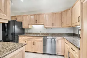 1325 Solana Rd, Naples, FL 34103 - Photo 10