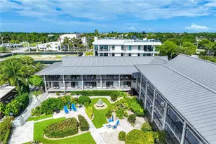 900 Broad Ave S, Naples, FL 34102 - Photo 50