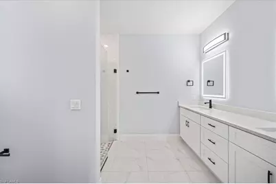 224 Chiquita Blvd N, Cape Coral, FL 33993 - Photo 12