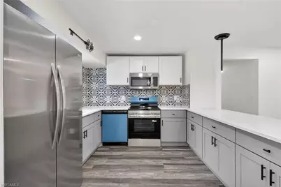 280 1st St NW, Naples, FL 34120 - Photo 18