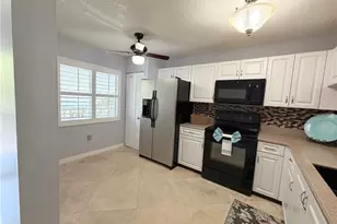 5685 Whitaker Rd, Naples, FL 34112 - Photo 6