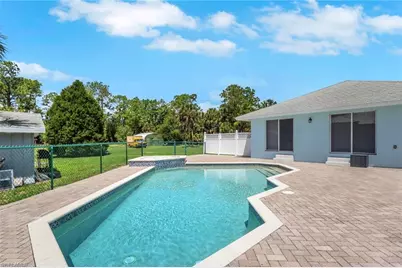521 31st St SW, Naples, FL 34117 - Photo 24