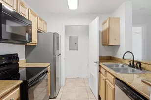 14900 Pleasant Bay Ln, Naples, FL 34119 - Photo 12
