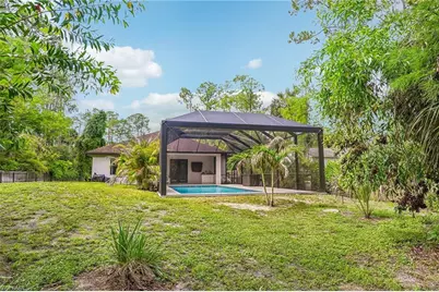 423 14th Ave NE, Naples, FL 34120 - Photo 32