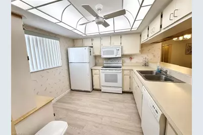 17455 Woodland Trce #F, Fort Myers, FL 33908 - Photo 2