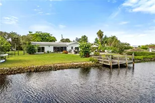 2271 Harbor Rd, Naples, FL 34104 - Photo 10