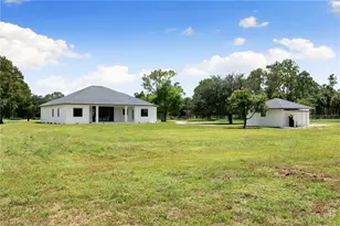 221 10th St SE, Naples, FL 34117 - Photo 36