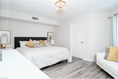 586 Beachwalk Cir #O-205, Naples, FL 34108 - Photo 16