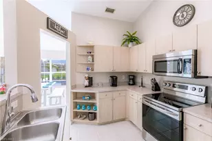 1704 SW 44th Terrace, Cape Coral, FL 33914 - Photo 8