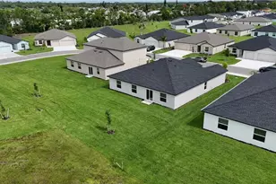 17158 Pompeii Wy, North Fort Myers, FL 33917 - Photo 36