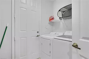 1335 Mariposa Cir, Naples, FL 34105 - Photo 14