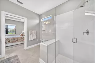 19649 Aqua View Ln, Fort Myers, FL 33913 - Photo 18
