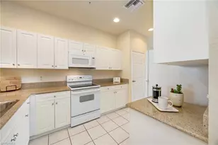 7920 Mahogany Run Ln, Naples, FL 34113 - Photo 12