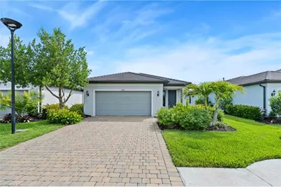 2244 Yellowfin Cir, Naples, FL 34114 - Photo 2
