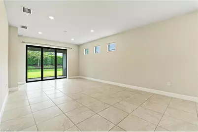 2244 Yellowfin Cir, Naples, FL 34114 - Photo 4