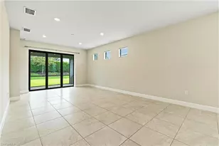 2244 Yellowfin Cir, Naples, FL 34114 - Photo 4