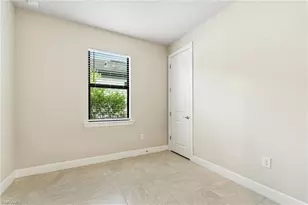 2244 Yellowfin Cir, Naples, FL 34114 - Photo 16