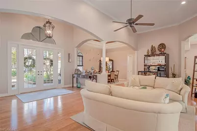 3126 Terramar Ct, Naples, FL 34119 - Photo 4