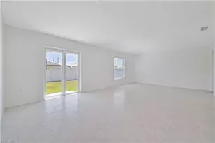 2901 SW 18th Pl, Cape Coral, FL 33993 - Photo 12