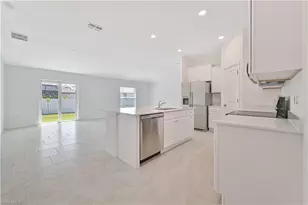 2901 SW 18th Pl, Cape Coral, FL 33993 - Photo 18