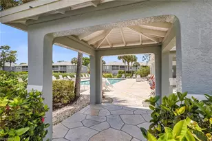 925 New Waterford Dr, Naples, FL 34104 - Photo 34