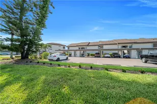 5790 Trailwinds Dr, Fort Myers, FL 33907 - Photo 10