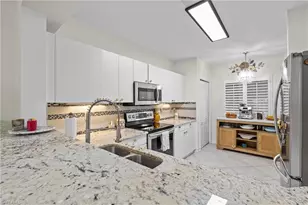7812 Regal Heron Cir, Naples, FL 34104 - Photo 8