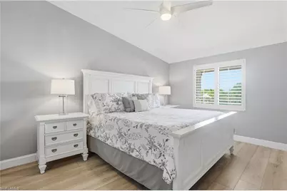 7360 Glenmoor Ln #304, Naples, FL 34104 - Photo 16