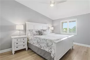 7360 Glenmoor Ln, Naples, FL 34104 - Photo 16