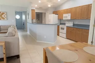 20068 Lake Vista Cir N, Lehigh Acres, FL 33936 - Photo 10