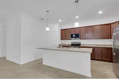 9469 Foxglove Ln, Naples, FL 34120 - Photo 4