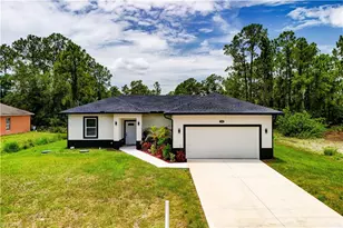1020 Carroll St E, Lehigh Acres, FL 33974 - Photo 4