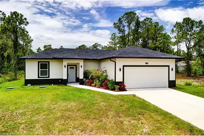 1020 Carroll St E, Lehigh Acres, FL 33974 - Photo 26